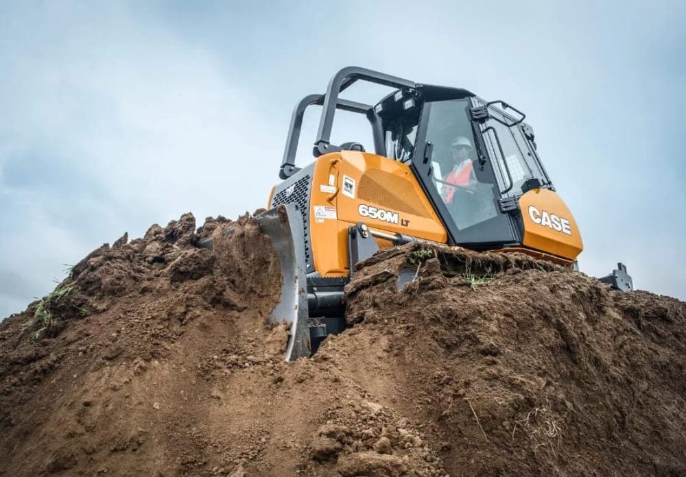 Case 650M