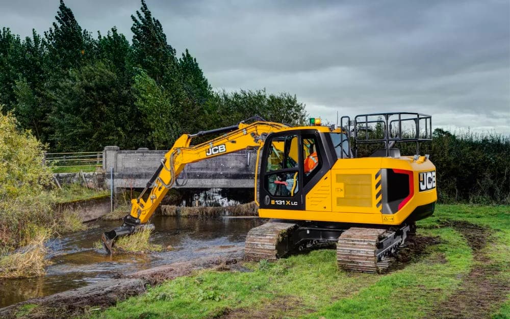 JCB 131X LC
