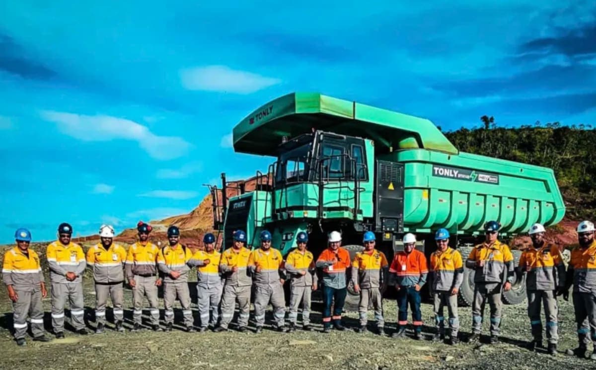 Tonly despliega flota de camiones mineros híbridos clase 91 t para I+D en Brasil