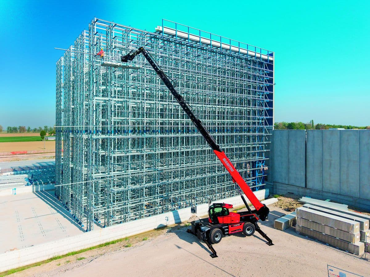 Manitou Group presenta el MRT 4080, su telehandler rotativo "High Lift" más grande hasta la fecha